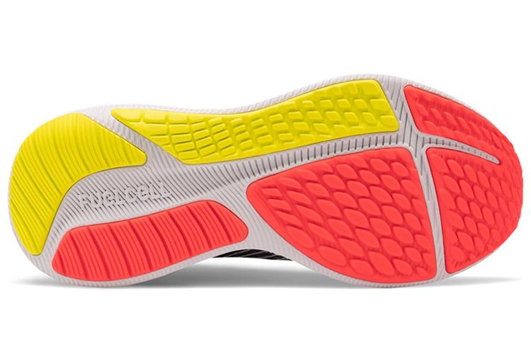 Кроссовки мужские New Balance FuelCell Propel D серые/черные, 41.5 EU