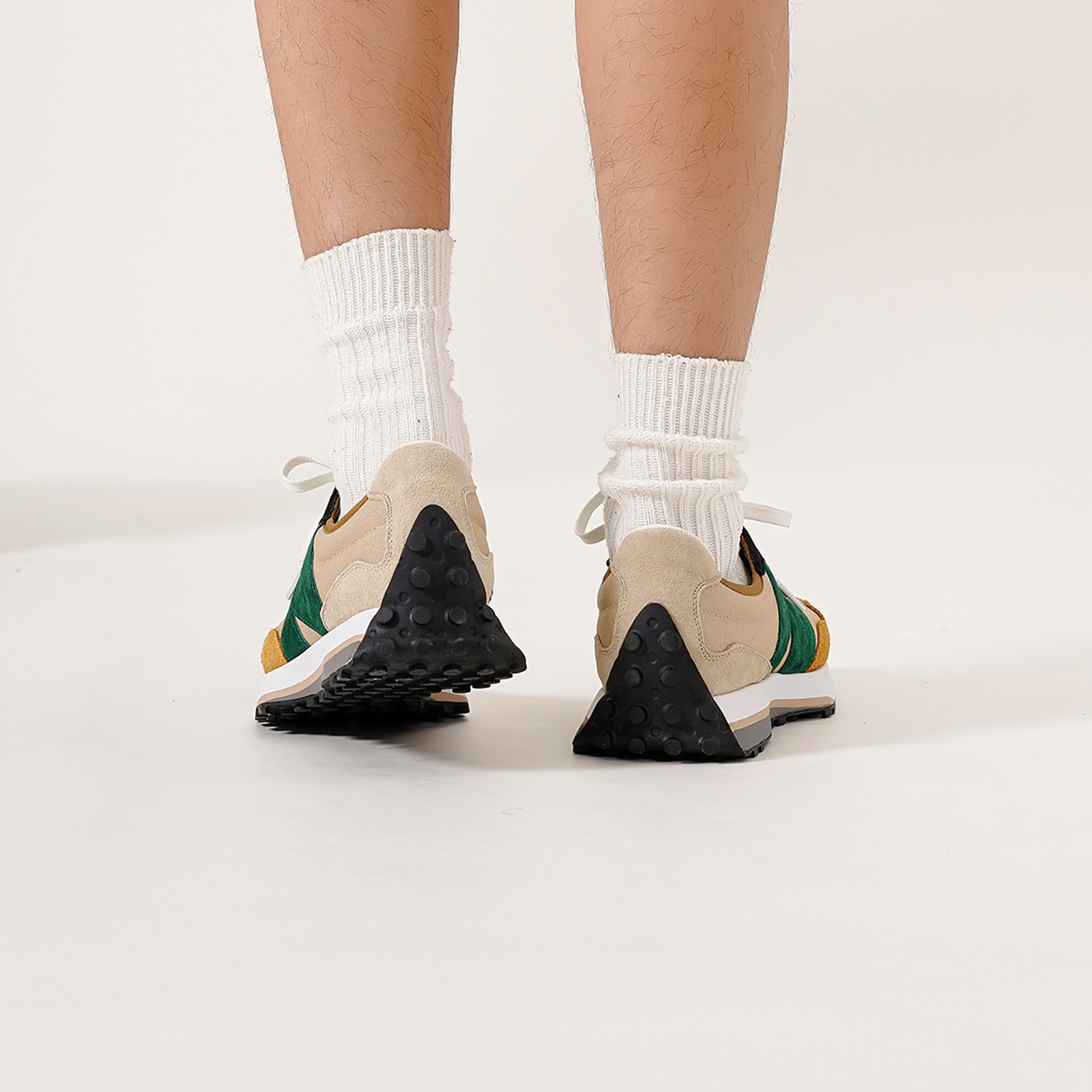 Кроссовки New Balance 327 Workwear Nightwatch Green, 37 EU