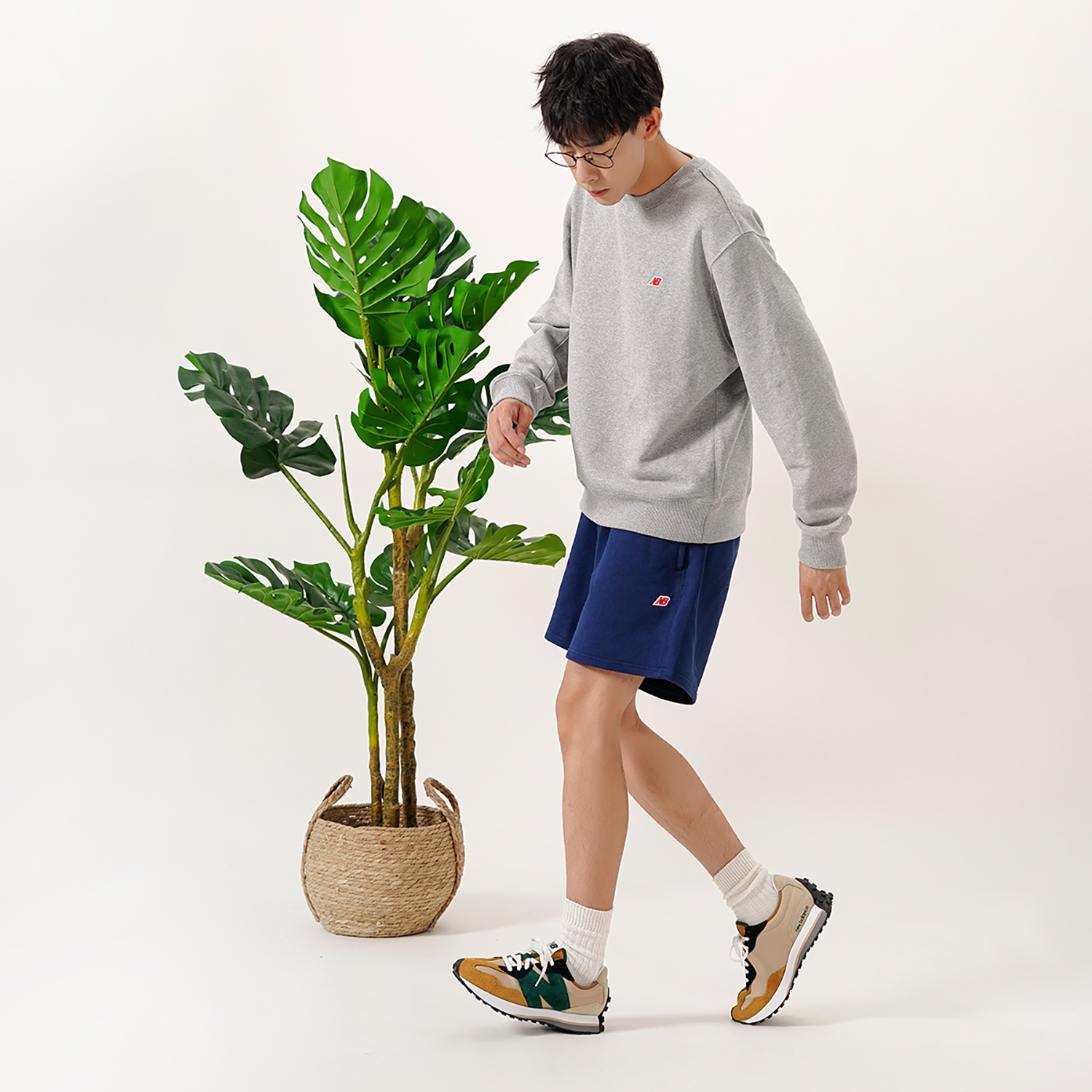 Кроссовки New Balance 327 Workwear Nightwatch Green, 37 EU