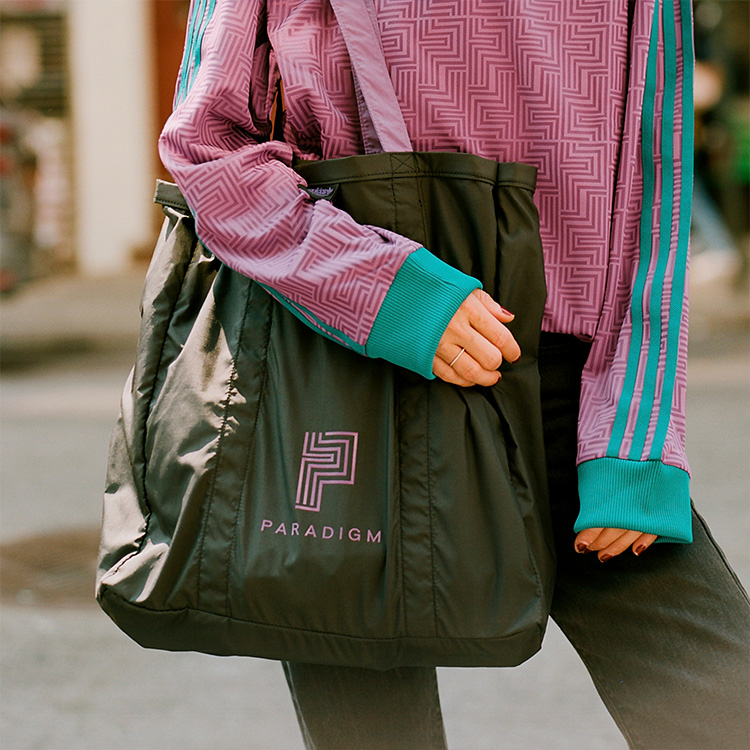 Сумка мужская Adidas Originals Paradigm Tote черная