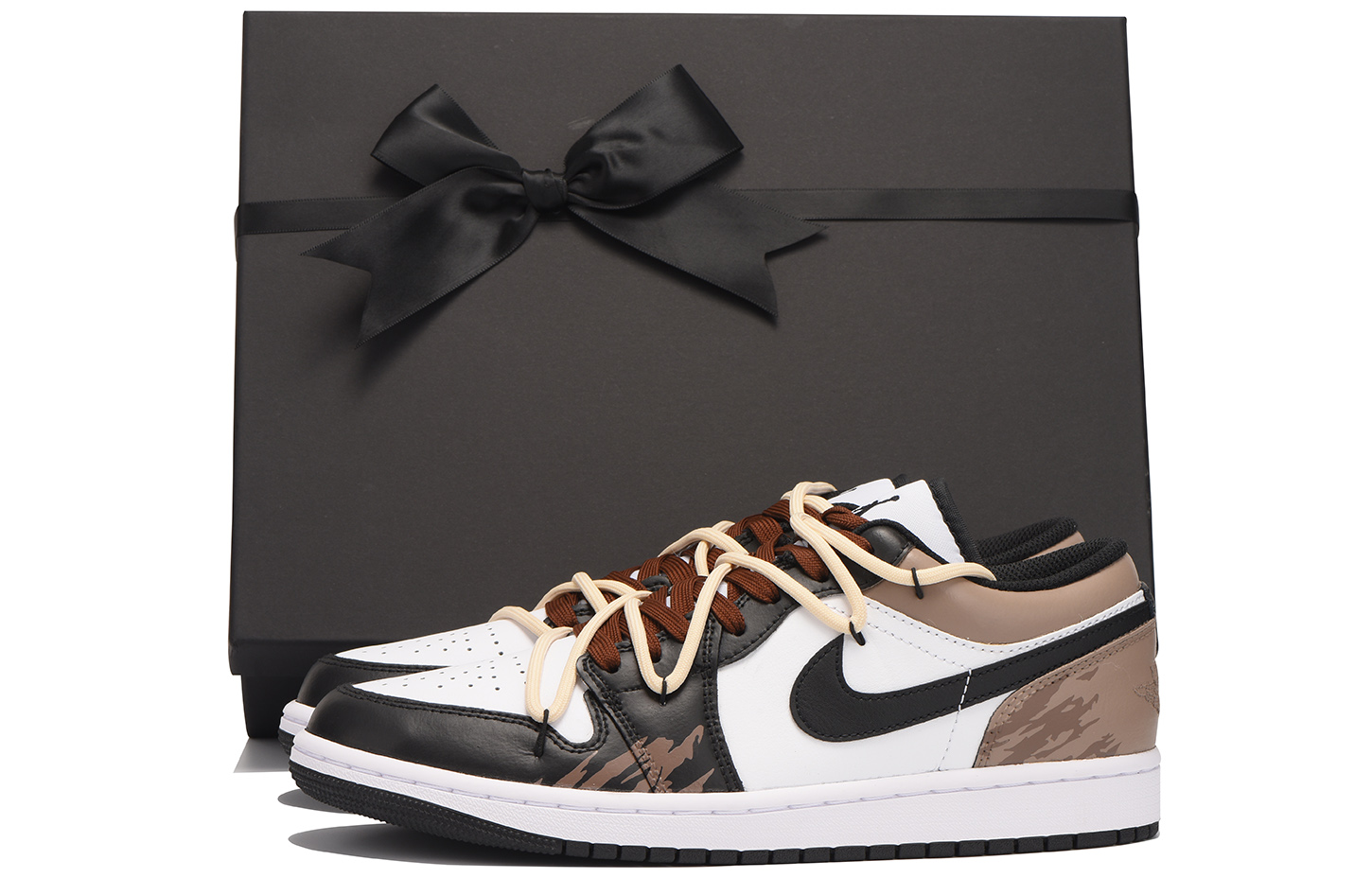 Кроссовки мужские Jordan Air Jordan 1 Low черные, 44.5 EU