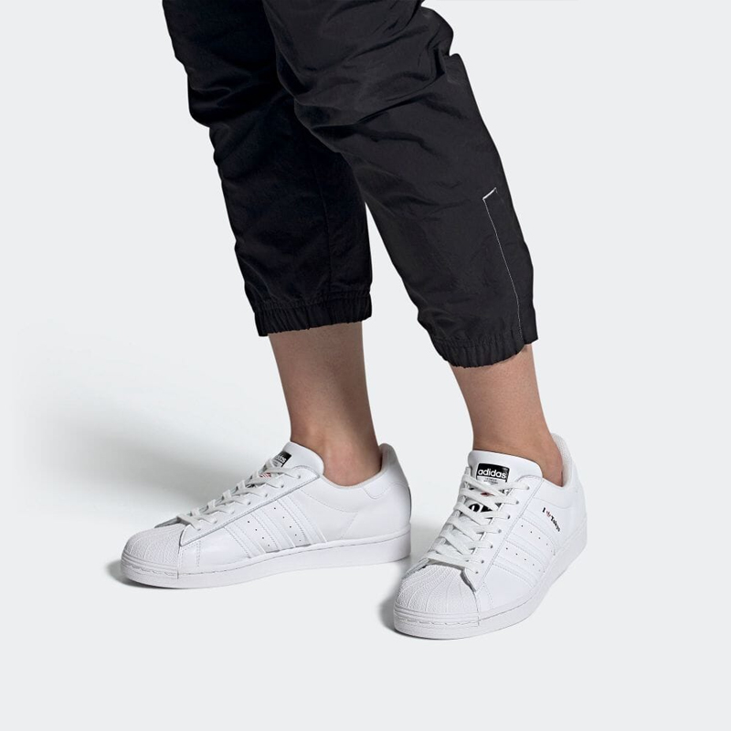 Кроссовки унисекс Adidas Originals Superstar красно-белые, 44 EU