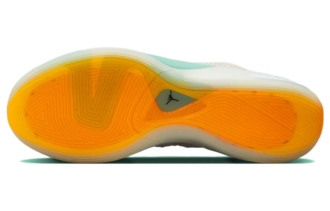 Спортивные кеды мужские Air Jordan Luka 1 Next Nature light orewood brown, 41 EU