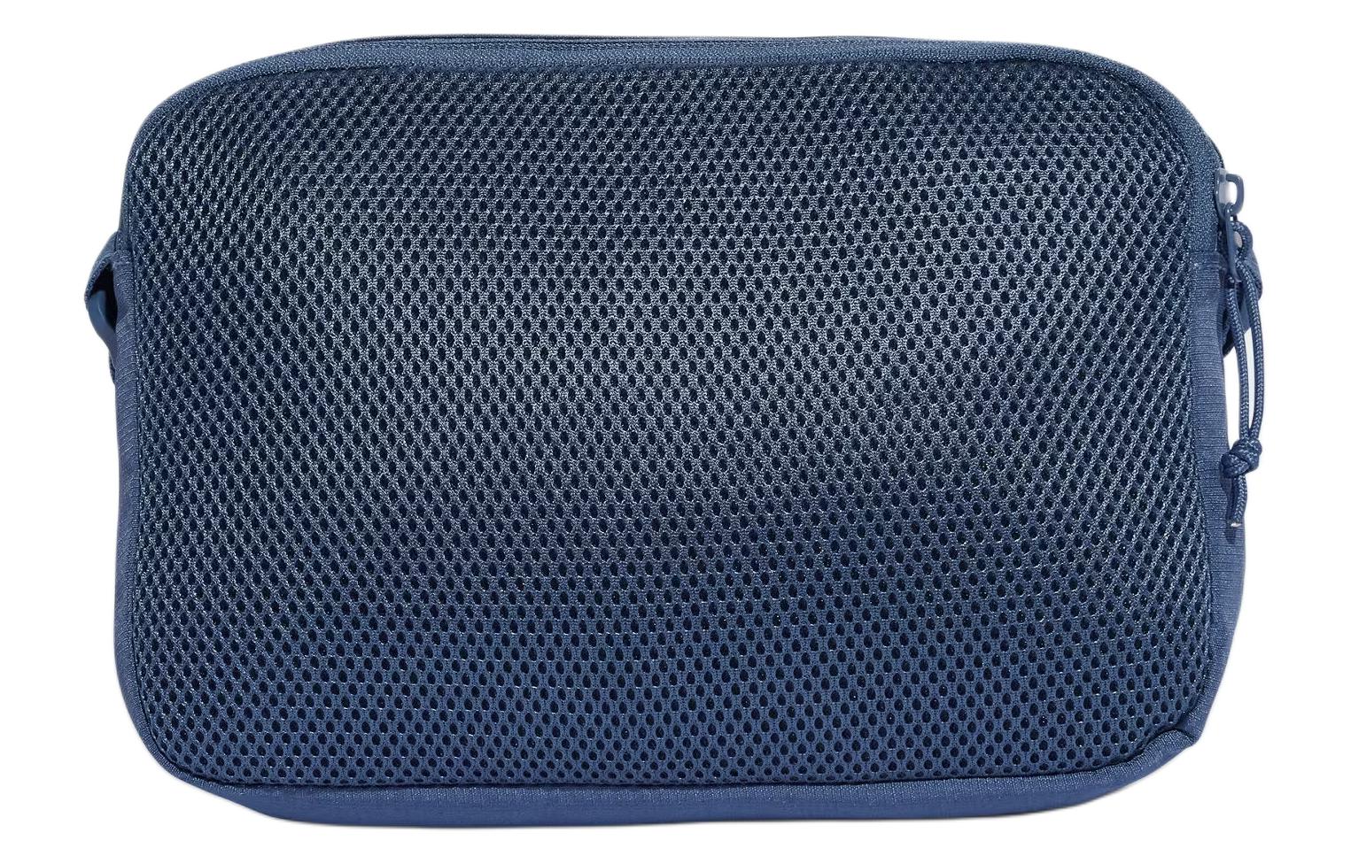 Сумка унисекс Adidas Originals IS4586 инк-синий, Small EU