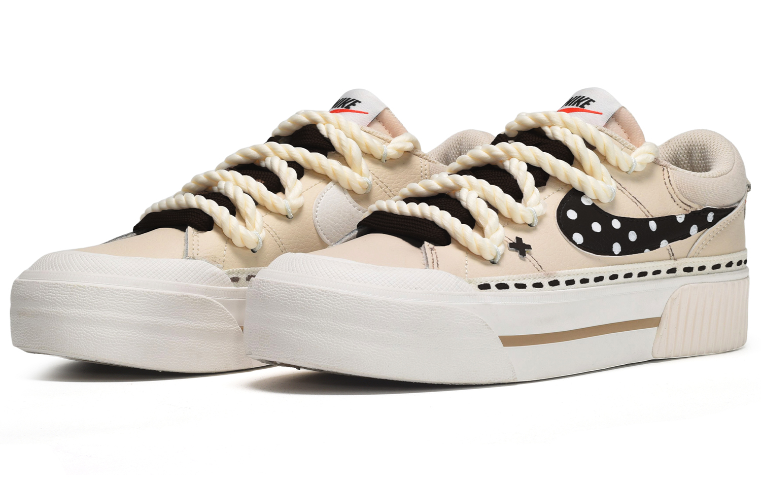 Кеды женские Nike Court Legacy Lif бежево-коричневые, 36.5 EU