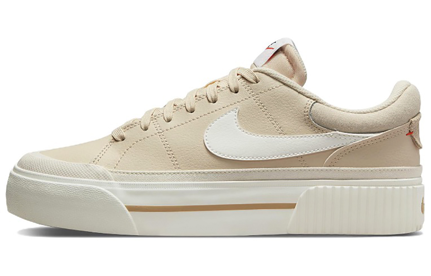 Кеды женские Nike Court Legacy Lif бежево-коричневые, 36.5 EU