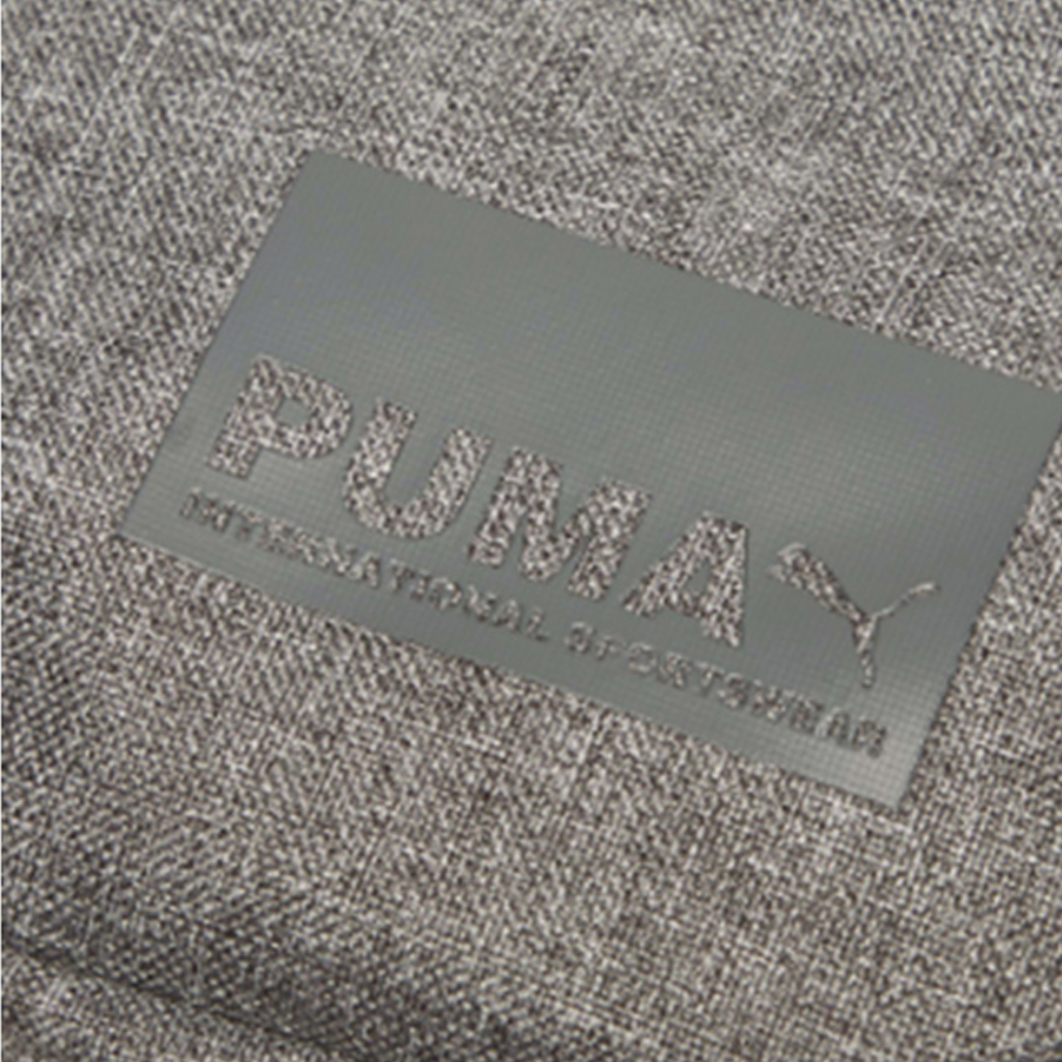 Сумка унисекс PUMA Oxford Belt Bag серого цвета