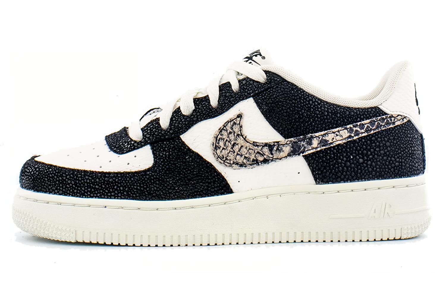 Кеды женские Nike Air Force 1 Low LV8 Snakeskin, 36.5 EU
