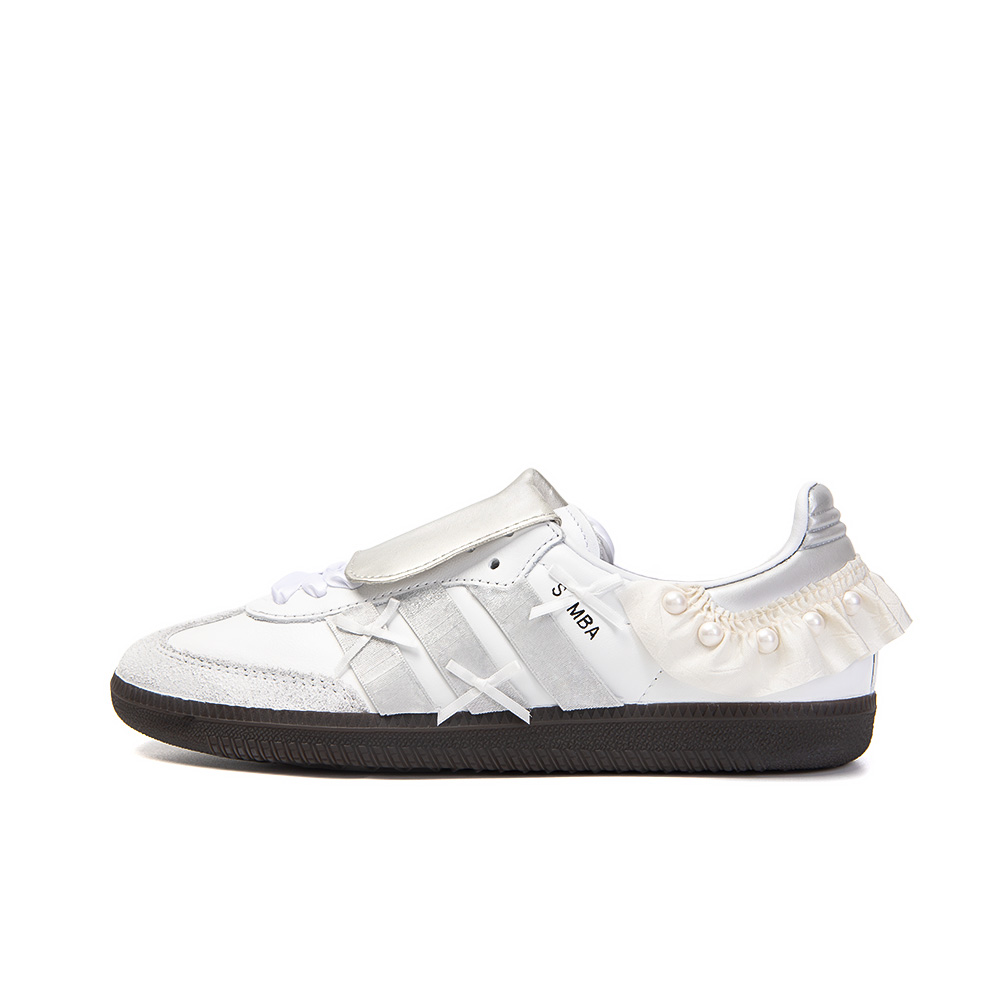 Кроссовки унисекс Adidas Originals B75806 черные