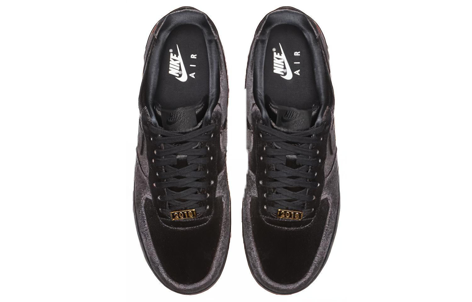 Кроссовки Nike Air Force 1 07 QS розовые, 36 EU