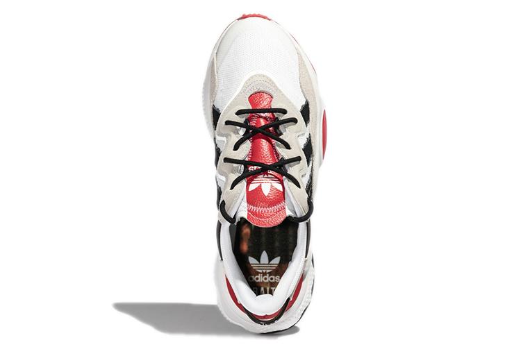 Кроссовки унисекс Adidas Ozweego Bait X Street Fighter Ryu белые-бежевые, 43 1/3 EU