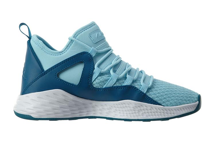 Кроссовки женские Air Jordan Formula 23 синие, 37.5 EU