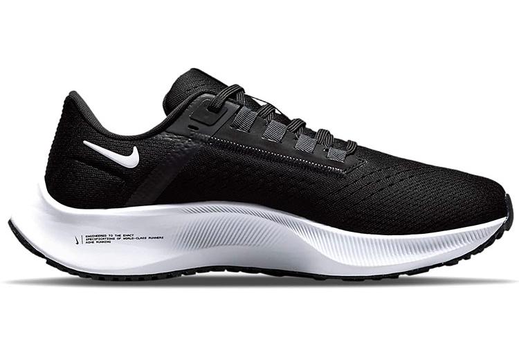 Кроссовки женские Nike Air Zoom Pegasus 38 черно-белые, 42 EU