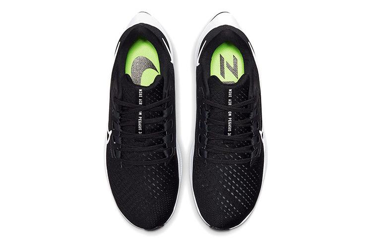 Кроссовки женские Nike Air Zoom Pegasus 38 черно-белые, 42 EU