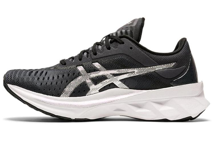 Кроссовки женские ASICS Novablast Platinum серые, 39.5 EU
