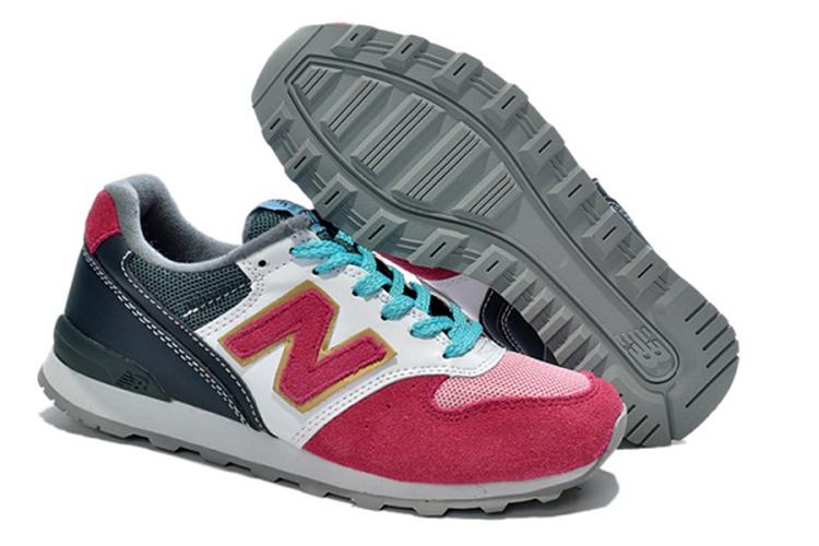 Кроссовки женские New Balance NB 996 белые, фиолетовые, 39 EU