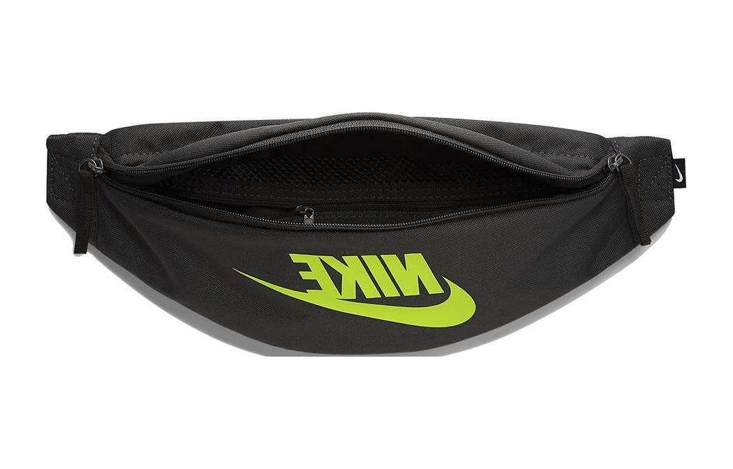 Поясная сумка унисекс Nike Sportswear CZ7938-070 черная