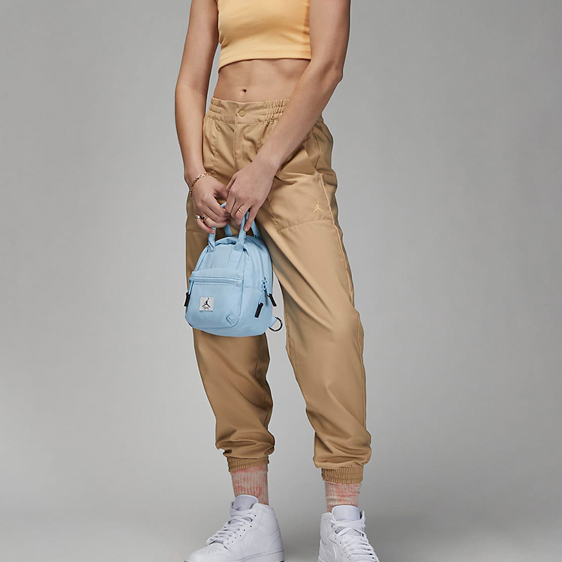 Рюкзак женский Jordan WA0729-M60 ледяного голубого цвета