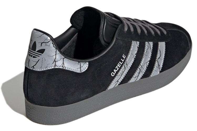 Кеды унисекс Adidas Gazelle Star Wars The Mandalorian Darksaber черные-серые, 42 2/3 EU