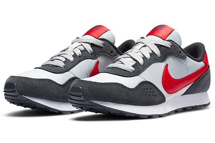Кроссовки женские Nike MD Valiant GS темно-серые, 39 EU