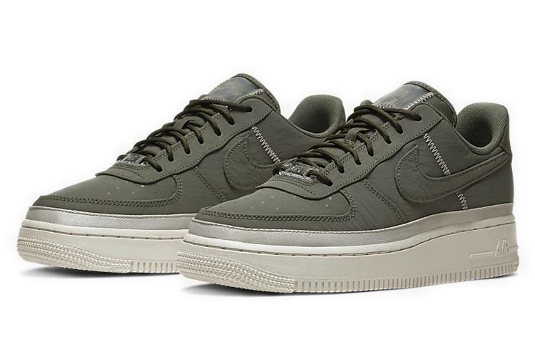 Кеды женские Nike Air Force 1 Cargo зеленые, 40.5 EU