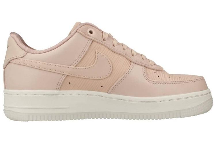 Кеды женские Nike Air Force 1 Lux, particle beige, 40 EU
