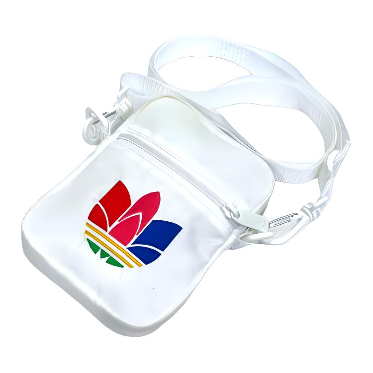 Сумка унисекс Adidas Originals GD4741 белая, Regular