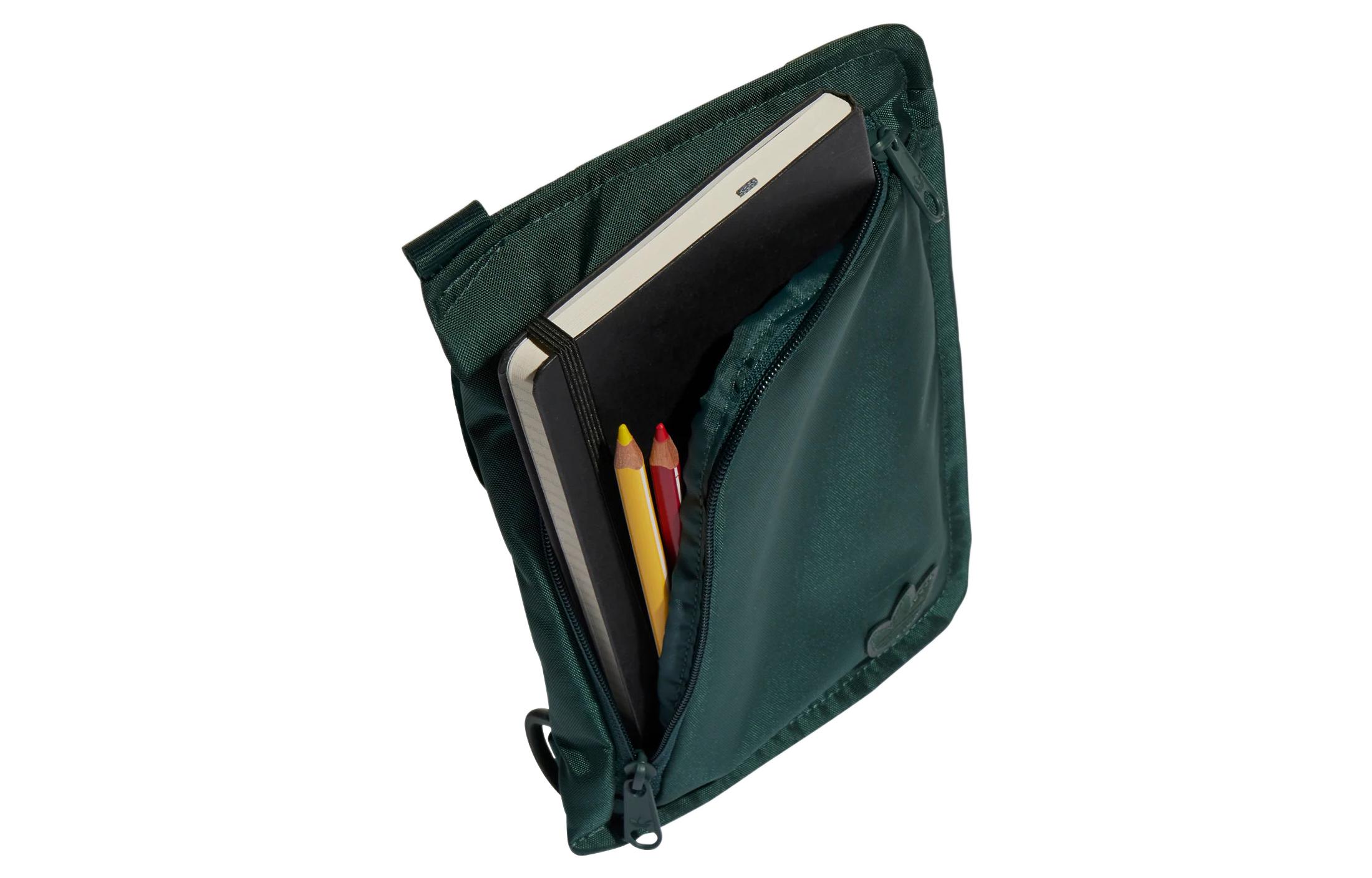 Сумка унисекс Adidas Originals HL6708 зелёная