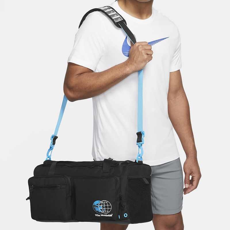 Спортивная сумка унисекс Nike DR6109-010 черная