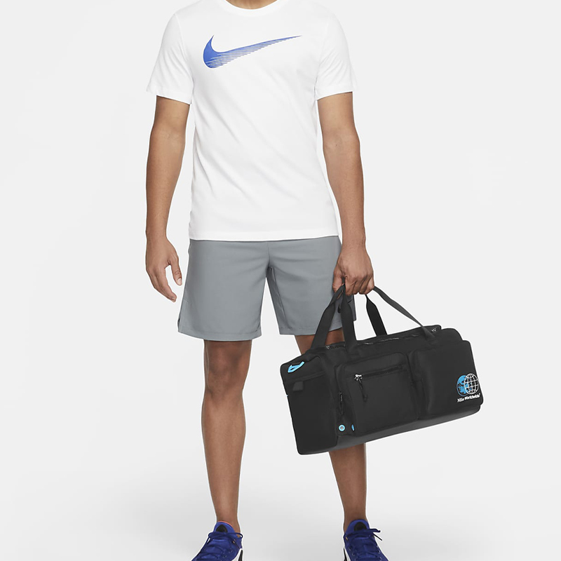 Спортивная сумка унисекс Nike DR6109-010 черная