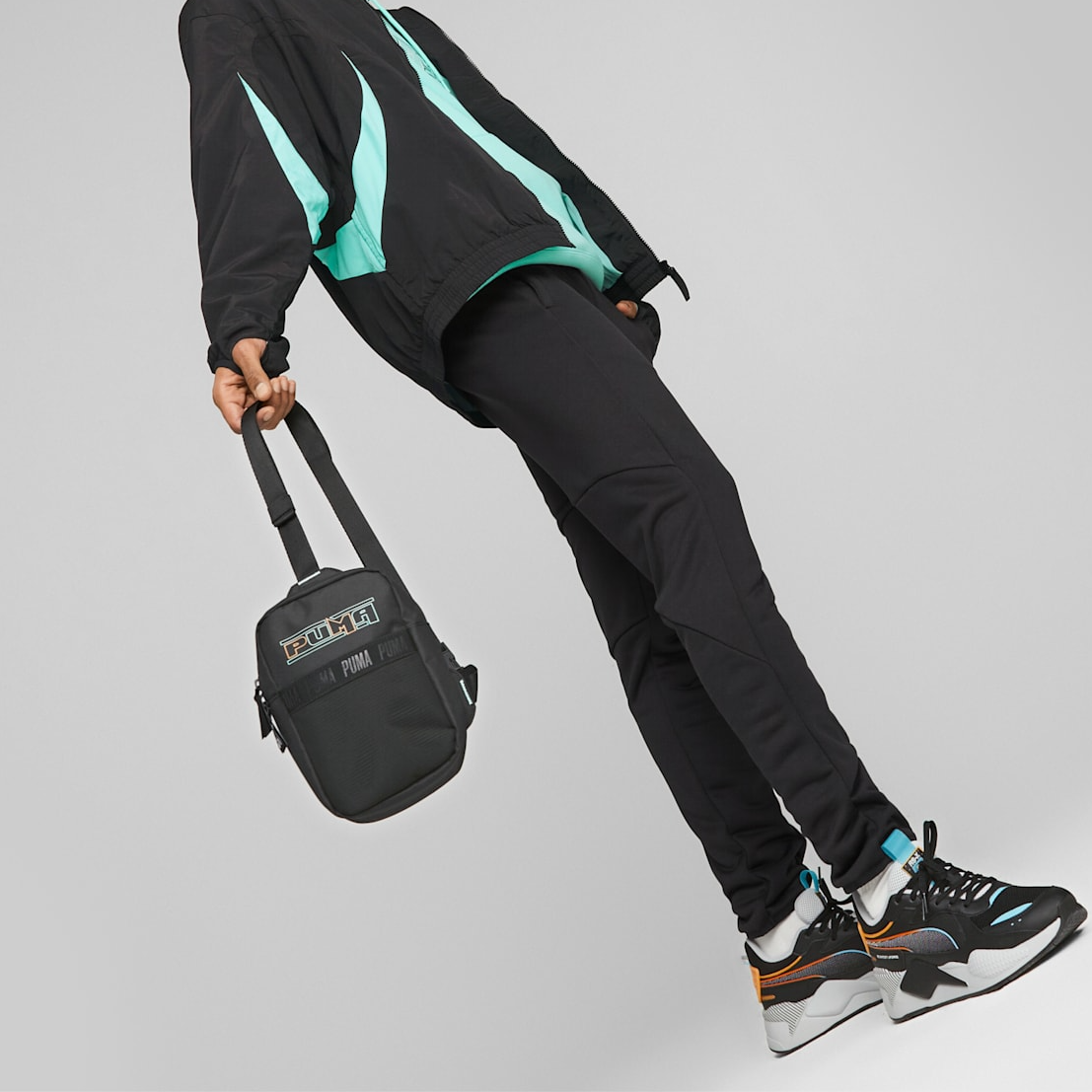 Сумка мужская PUMA 079663-01 черная