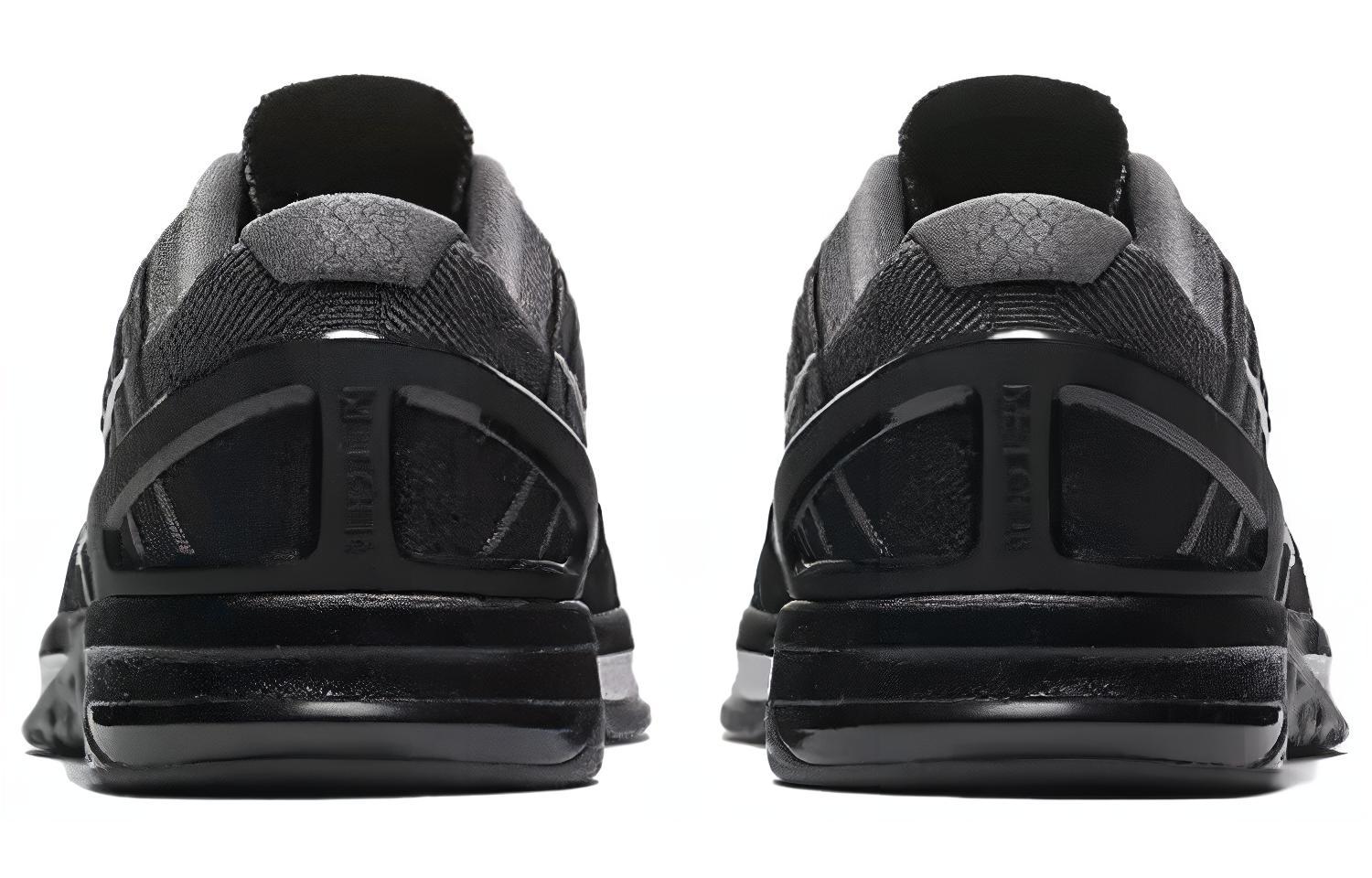 Кроссовки женские Nike Metcon DSX Flyknit черно-серые, 36.5 EU