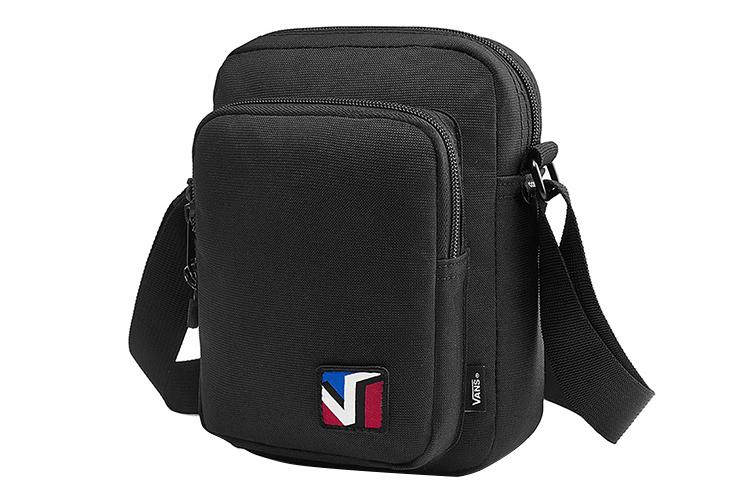 Сумка унисекс Vans VN0A4UQ5BLK1 черная