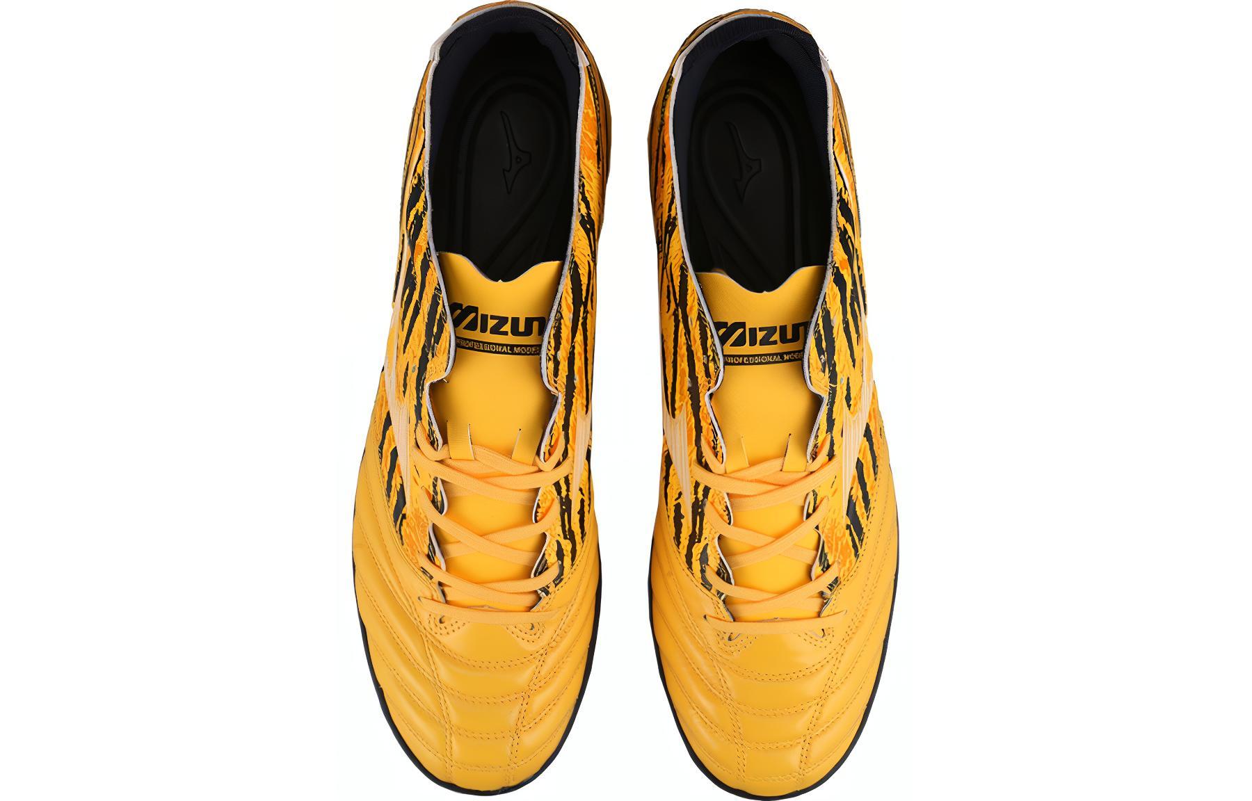 Футбольные бутсы мужские Mizuno Morelia Neo 3 Pro As желтые, 44.5 EU