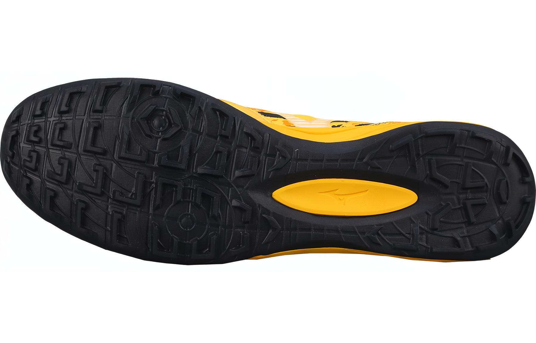 Футбольные бутсы мужские Mizuno Morelia Neo 3 Pro As желтые, 44.5 EU