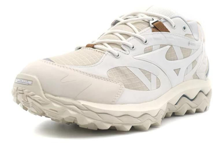 Треккинговые кроссовки Mizuno Wave Mujin TL GORE-TEX бежевые, 37 EU