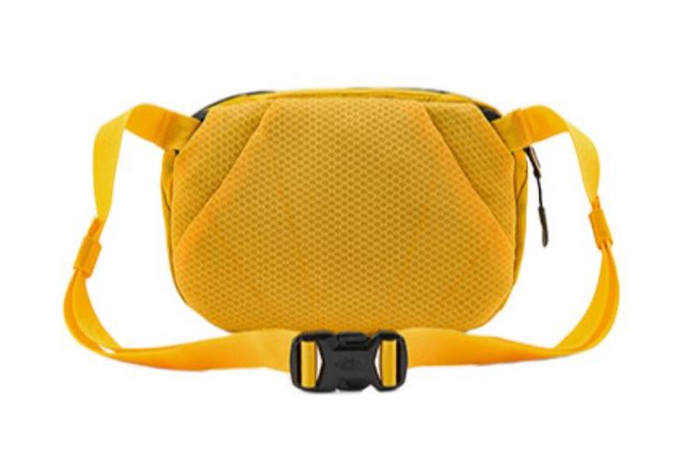 Сумка унисекс THE NORTH FACE 3L Fanny Pack имбирно-жёлтого цвета