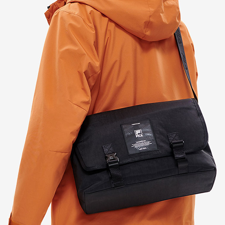 Сумка мужская FILA F13M248101FBK черная