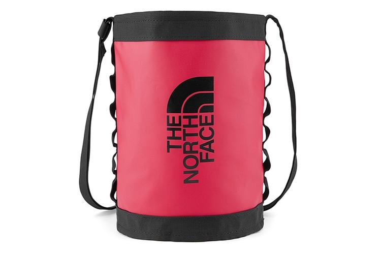 Сумка-слинг женская THE NORTH FACE 8L малиново-красная