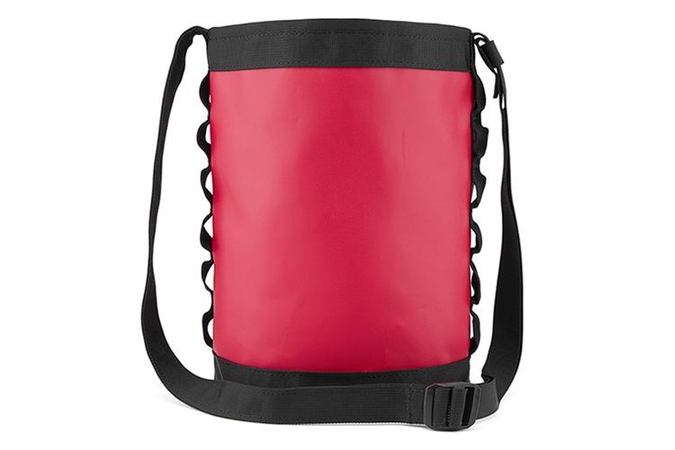 Сумка-слинг женская THE NORTH FACE 8L малиново-красная