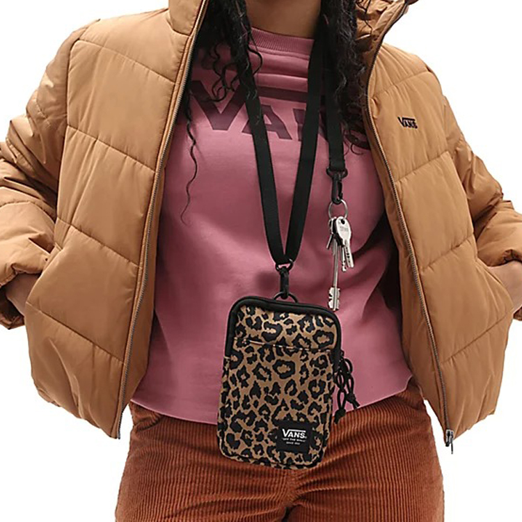 Сумка женская Vans VN0A5I1NZ43 черная, размер Regular