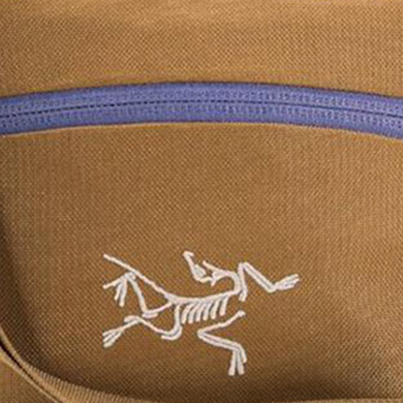 Кроссбоди-сумка унисекс Arcteryx Mantis 1L, холодный коричневый