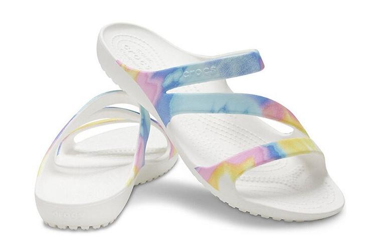 Шлепанцы женские Crocs Swiftwater Sandal Multi Color Tie Dye белые, 39-40 EU