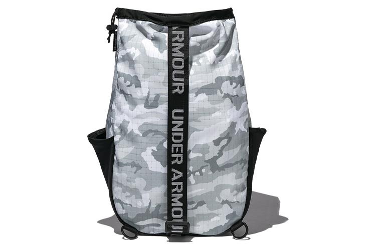 Сумка унисекс Under Armour UA 1363569-101 черно-серебристая