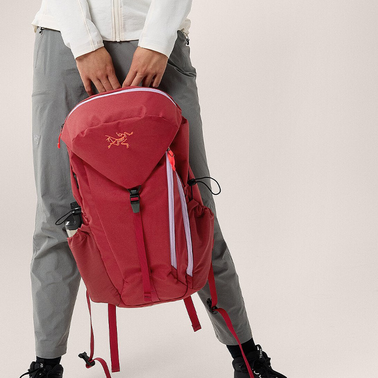 Походный рюкзак унисекс Arcteryx Mantis 20L бордовый