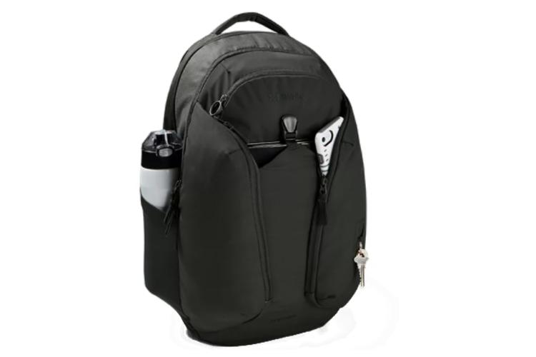 Рюкзак унисекс Under Armour 1350087-310, baroque green