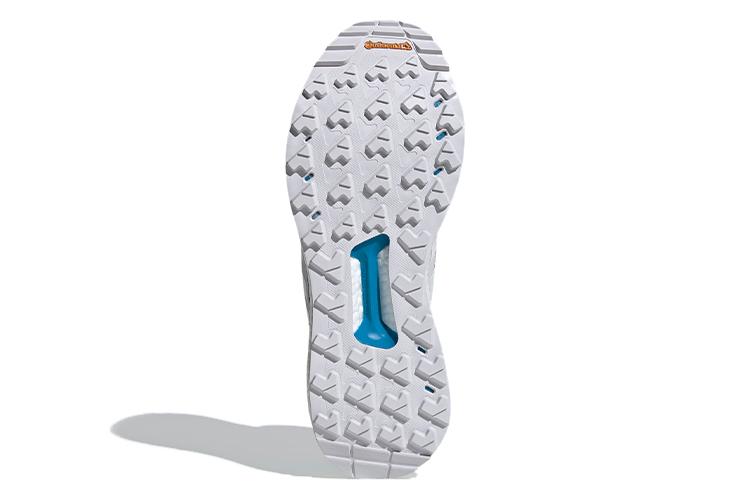 Спортивные ботинки мужские Adidas Terrex Free Hiker Parley серые, 41 EU