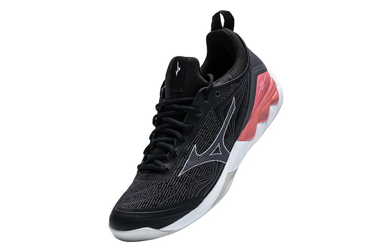 Кроссовки унисекс Mizuno Wave Luminous 2 черные, 40 EU
