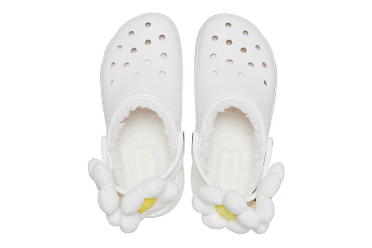 Шлепанцы женские Crocs Classic Flower белые, 38-39 EU