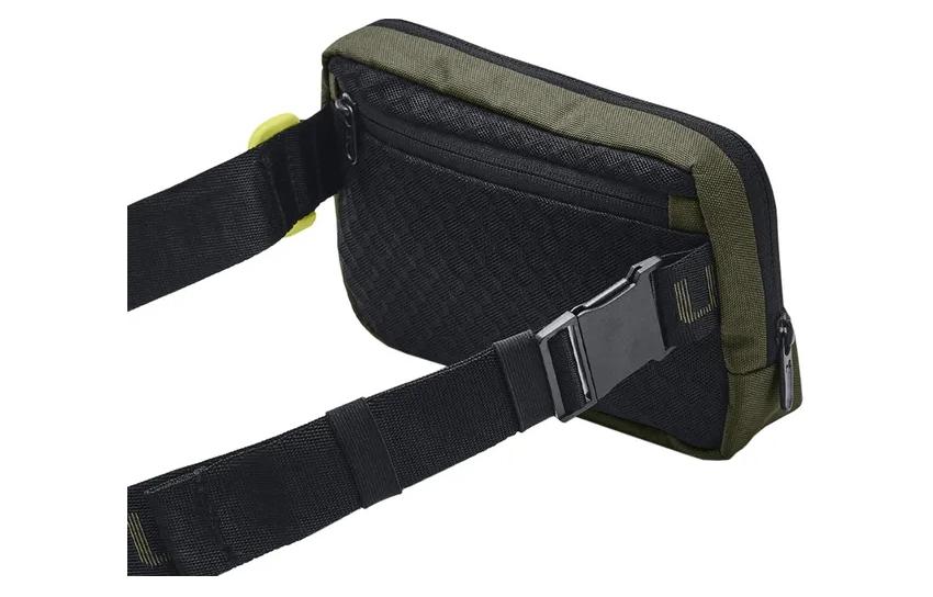 Сумка унисекс Under Armour 1378418-390 зеленая